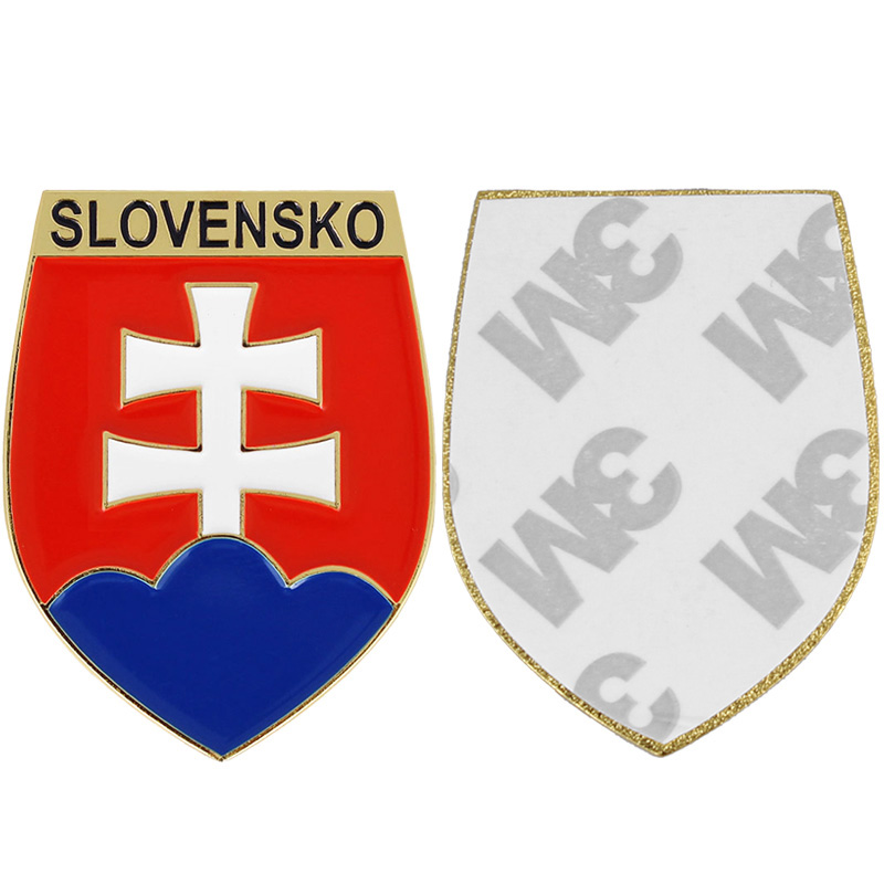 Kovový samolepiaci odznak Slovensko 40mm Kovový samolepiaci odznak Slovensko 40mm