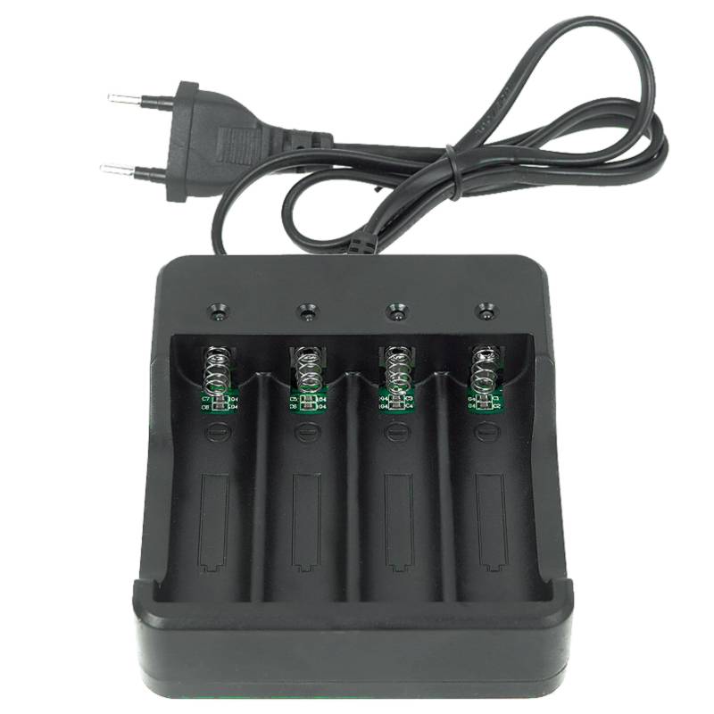 Nabíjačka na batérie 18650 na 4 baterky 3,7V